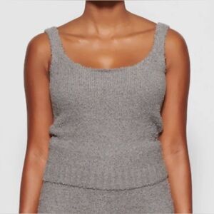 Skims boucle fuzzy tank top | Knit Quare Neck Crop Top Tank